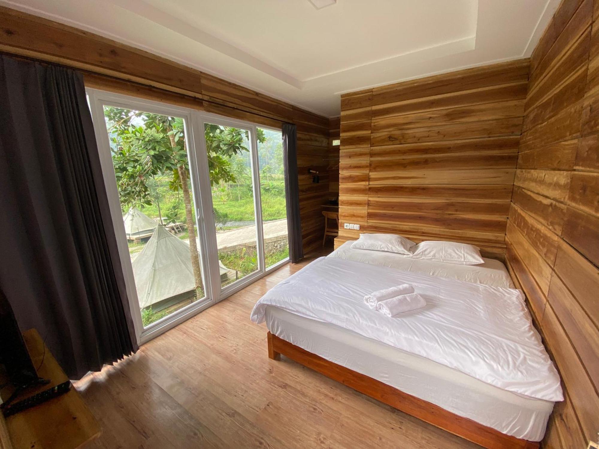 Shine River Ciwidey Exterior foto