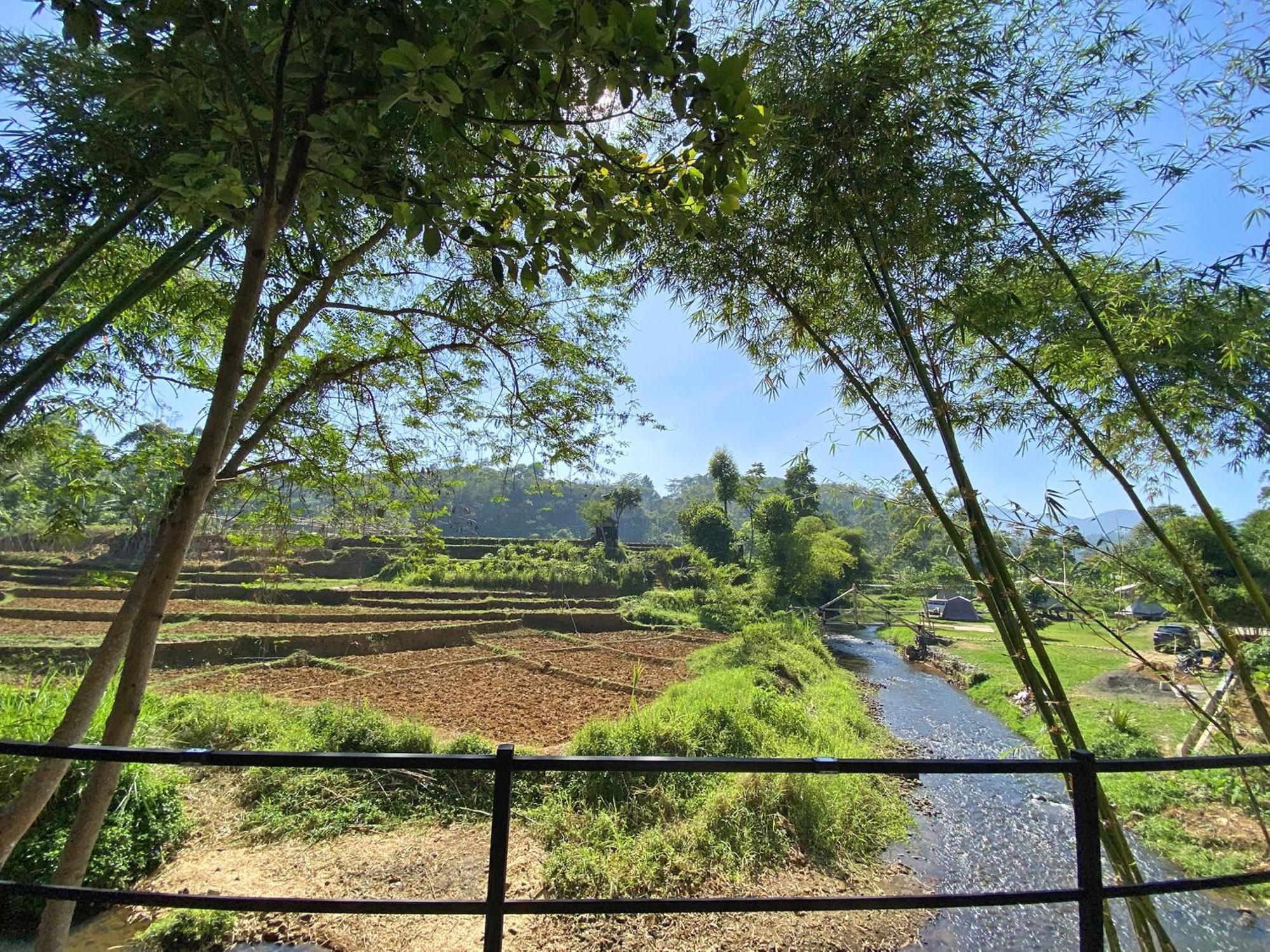 Shine River Ciwidey Exterior foto